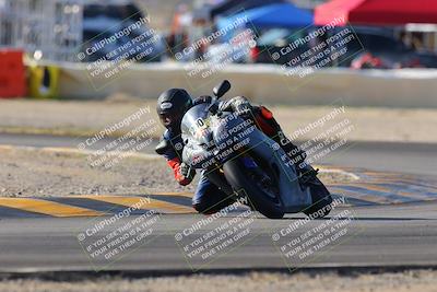 media/Dec-18-2022-SoCal Trackdays (Sun) [[8099a50955]]/Turn 2 (950am)/